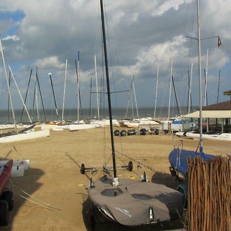 Malibu Beach Koksijde Εξωτερικό φωτογραφία