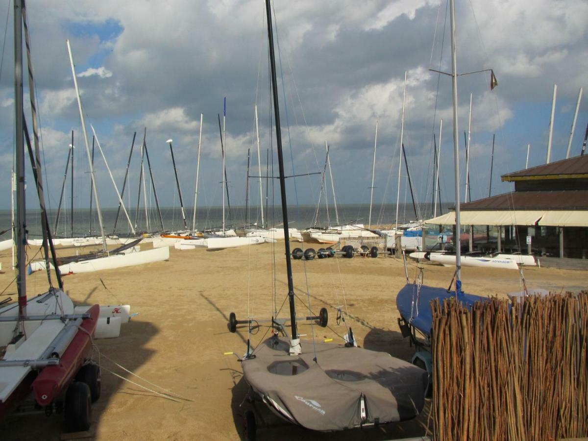 Malibu Beach Koksijde Εξωτερικό φωτογραφία